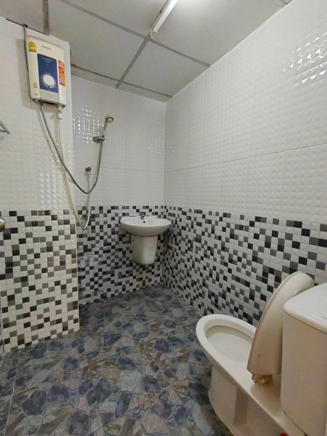 Sea Hill Apartment Pattaya Luaran gambar